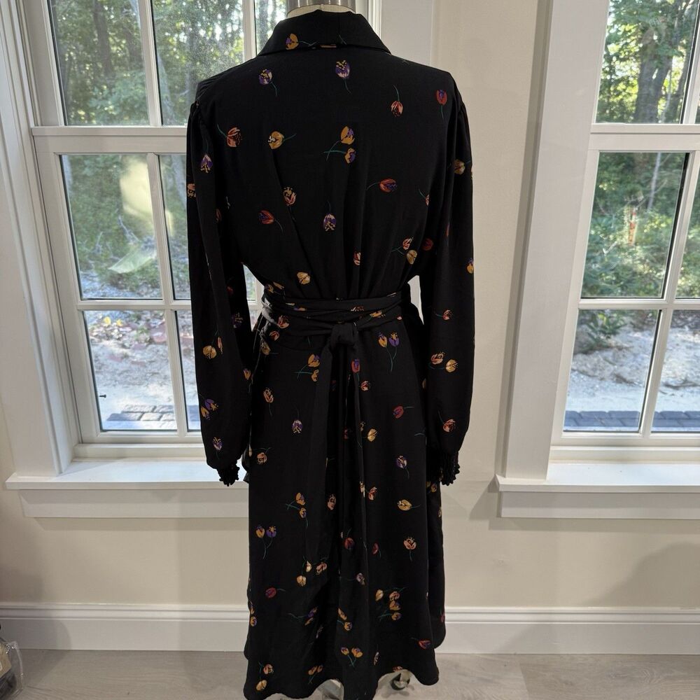 Cabi Divine Floral Full True Wrap Dress Womans Large Black Floral Smocked Wrists - Picture 6 of 10